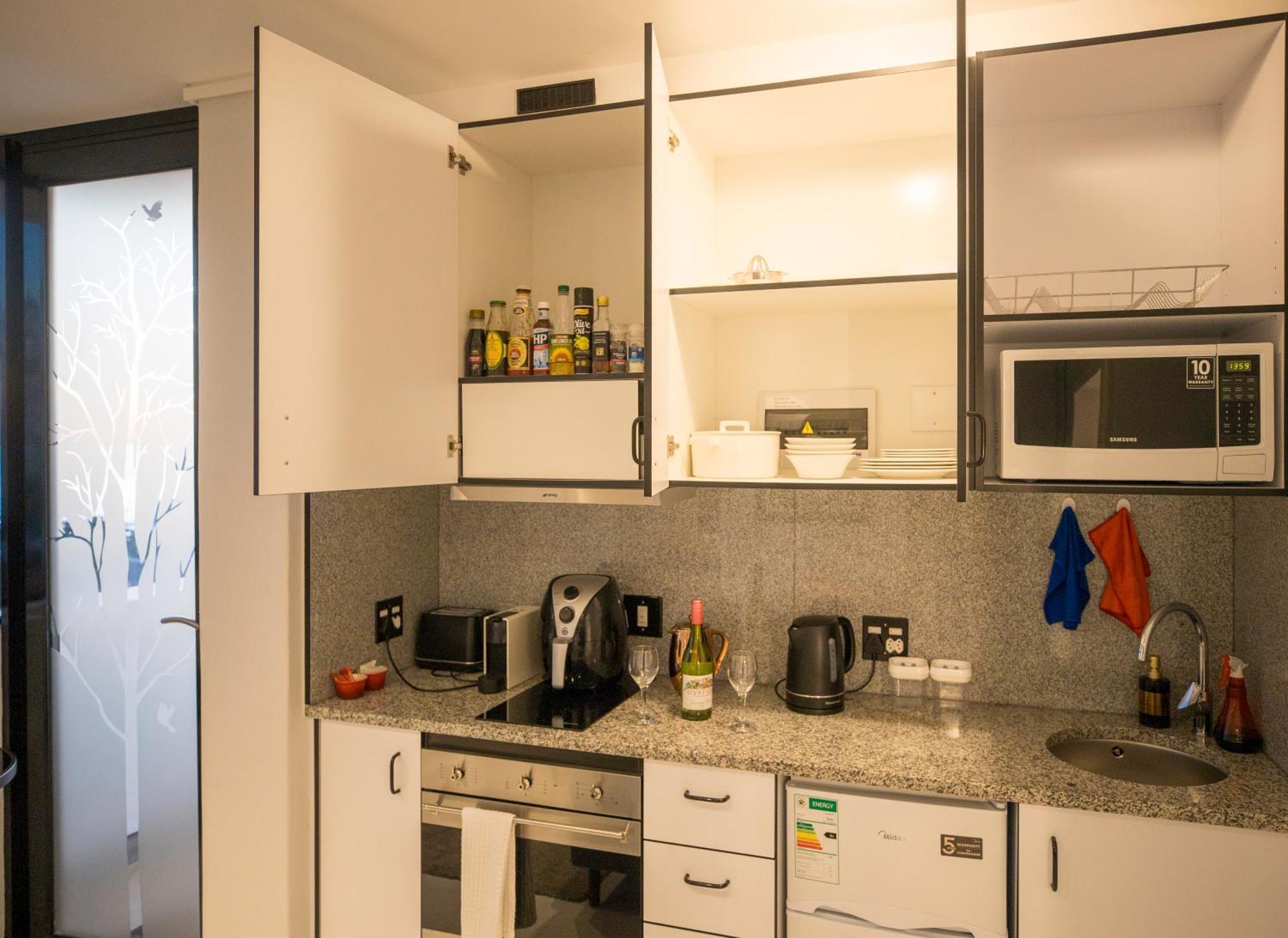 Flamingo Sea Point Sea View Luxury Best Position 1 Bedroom Apartment Queen Size Bed & Inverter For Tv Ciudad del Cabo Exterior foto