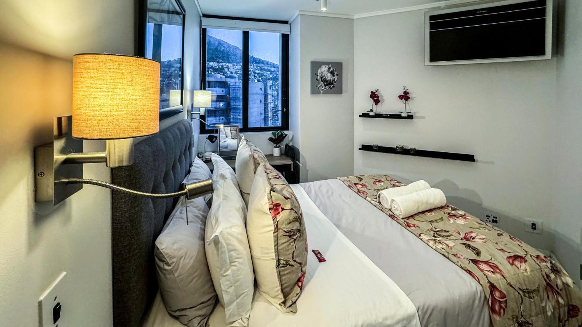 Flamingo Sea Point Sea View Luxury Best Position 1 Bedroom Apartment Queen Size Bed & Inverter For Tv Ciudad del Cabo Exterior foto